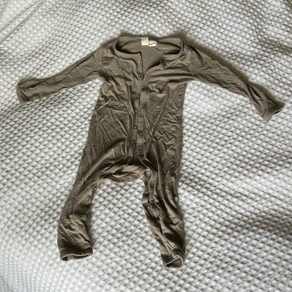 Kyte Baby Storm Button Romper Size 12-18m